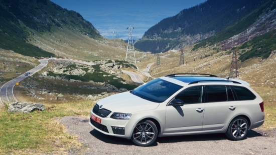 Test Drive Octavia RS on a mountain serpentine